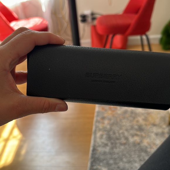 HOST PICK!!!!!! BURBERRY BE 4310 - 385173 TOP TRANSP GREY ON DARK AVANA - Picture 13 of 13